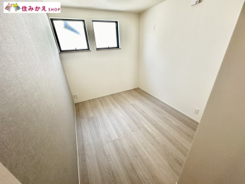 ̑ Bꖳ̖ؖڂɂLȕ\͂̊OǁuWALL WOODvB 18mm̓VR؂ґɎgg{̎hdオłBi{Hʐ^j