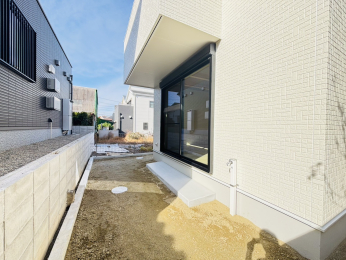  ���q�l�̗V�я�A��̃K�[�f�j���O���^���u��ݒu����ȂǑ��ړI�ɗ��p�ł����������N��̐������ł��܂��B