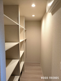  �p���g���[
�H�ނ���p�i���܂Ƃ߂Ď��[�ł��A�L�b�`�����肪��������Еt���܂��B�퉷�ۑ����ł���H���⒲�����A�����u���i���X�g�b�N�ł��܂��B