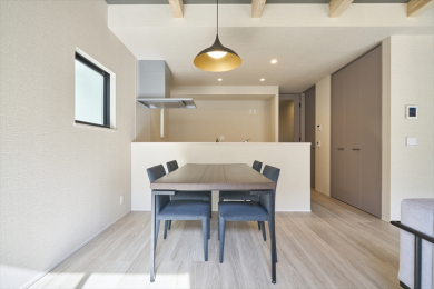 ���r���O -