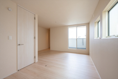  �L���m���́A�Ƌ�̔z�u�ɂ�Ƃ肪����A���C�t�X�^�C���ɍ��킹�đ��ړI�Ɏg����̂����͂ł��B�J����������A�Ƒ��ł��낢�����̋�ԂƂ��Ċ��p������ƁA���R�x�̍�����炵�������ł��܂��B