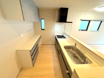  LXLb`œ₷AړōƂBΖʎŉƑ̗lqȂ璲ł܂B