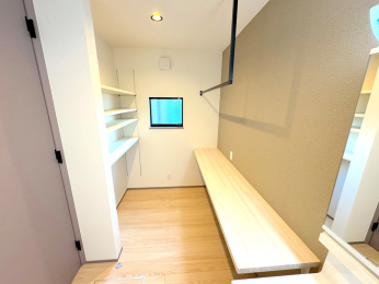  󓮐lh[Xy[XBnK[pCvƃJE^[Łu􂤁EEށvꎺŊBItŐ܂^Iނ[łẢƎƃX[YɂȂ܂B