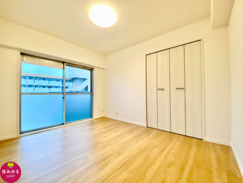  5.6m
pE2ʃoRj[̂
rOȊŐRɂՂƍ݁Aɖ邢łB