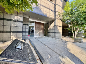  }V̊ƂGgXB
ssߍxłȂAR邱Ƃ̂łdGgXB
X̐̒ŁAlG܁X̌iςy݂܂B