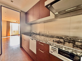  H@E򐅋@\t̃V[wbh𓋍ڂgǍDȃLb`łB