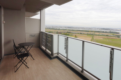 �o���R�j�[ -