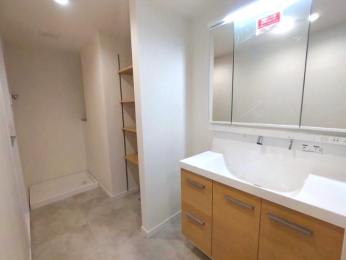 ���ʑ�E���ʏ� -