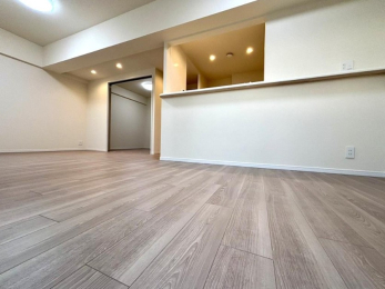 ���r���O -