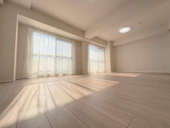 ���r���O -