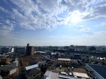 �Z�˂���̒��]�ʐ^ -