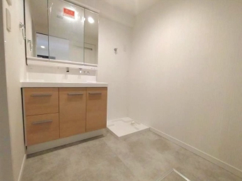 ���ʑ�E���ʏ� -