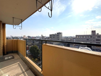 �o���R�j�[ -