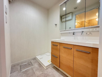 ���ʑ�E���ʏ� -