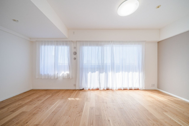 ���r���O -