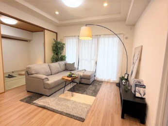 ���r���O -