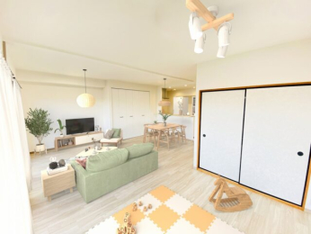 ���r���O ���Ƌ�y�є��i�̓C���[�W�ł��B