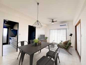 ���r���O ���Ƌ�y�є��i�̓C���[�W�ł��B