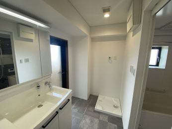 ���ʑ�E���ʏ� -