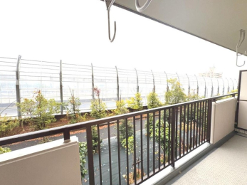 �o���R�j�[ -