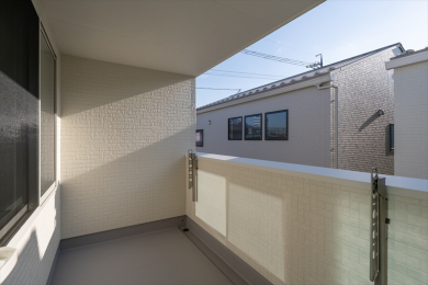 �o���R�j�[ -