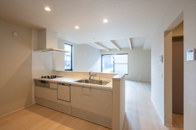 ���r���O -