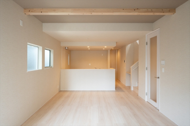 ���r���O -