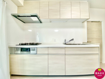  �ŐV�̃V�X�e���L�b�`���Ɍ�����
�����̎��Z���菕������3���R������
�򐅊�t���̐����ŉƎ��̕��S���y�����܂��B