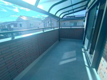 �o���R�j�[ -