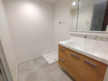 ���ʑ�E���ʏ� -