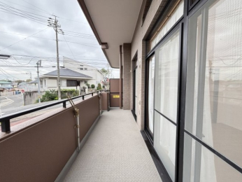 �o���R�j�[ -