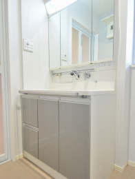 ���ʑ�E���ʏ� -