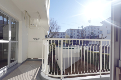 �o���R�j�[ -