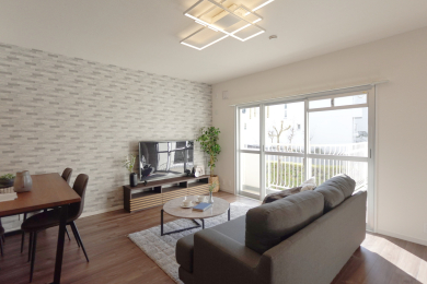 ���r���O -