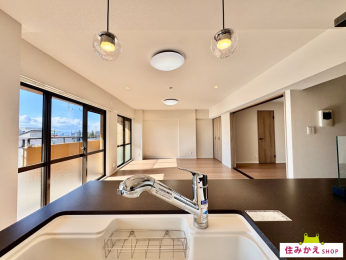 ���r���O -