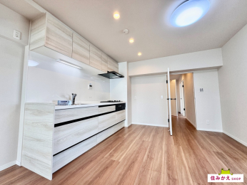 �L�b�`�� �����̂��A���D�����}���Ă����{�����B�ߔN�g�����h�́u�Đ����m�x�[�V�����Z��v�ł��B�R�X�g�p�t�H�[�}���X�A���Y�^�p�A�V����ȂǁA���f�B�A�ł����グ���Ă���܂��B