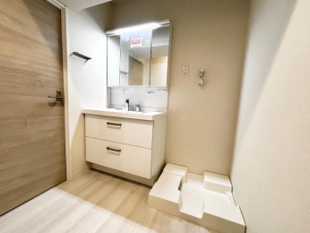 ���ʑ�E���ʏ� -