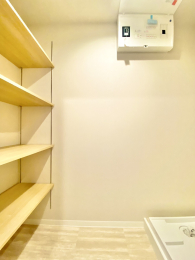  ���󎺌��n�ʐ^
���ʎ��Ɛ��󎺂��������ꂽ�݌v�ƂȂ��Ă���̂ŁA�Ƒ��ɋC���˂Ȃ�����ł��܂��B�L�����[�I������̂��������ł��ˁB