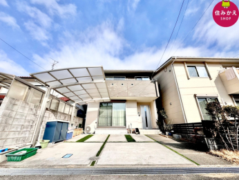  ���ԏ�͕���2��̒��Ԃ��\�ł��B
����2���߂Ă��X�y�[�X�ɂ�Ƃ肪���邽�߁A���]�Ԃ�u������A������Ƃ����ƒ�؉����ł����Ⴂ�܂��B