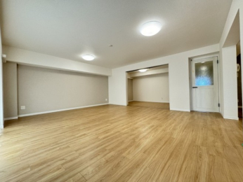 ���r���O -