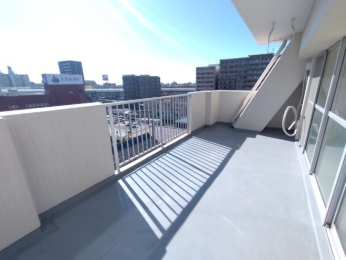 �o���R�j�[ -