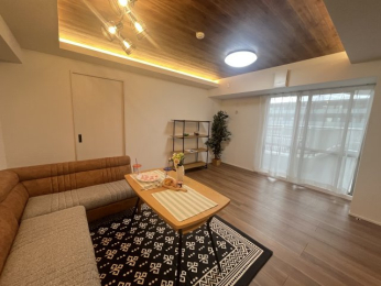 ���r���O -