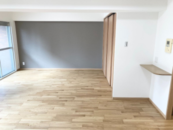 ���r���O -