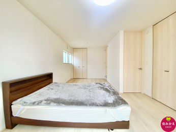  2F�m����2�h�A1���[���B�Ԏd�؂�ǂ𑢐݂��邱�Ƃ�2�����Ŏg�p���邱�Ƃ��ł��܂��B