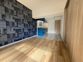 ���r���O -