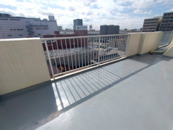 �o���R�j�[ -