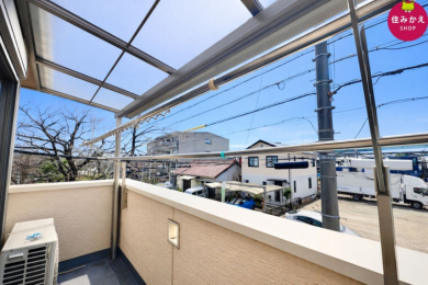  �R���p�N�g�Ȃ���J�����̂��郋�[�t�o���R�j�[�B���󕨊����ɕ֗��ŁA�O�̋�C���C�y�Ɋ�������S�n�悢��Ԃł��B